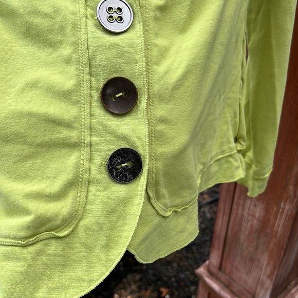 Top - Picture 7 of 8